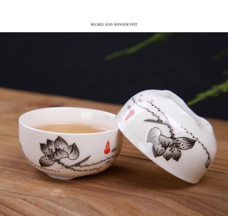 Bộ ấm chén sứ pha trà đạo (đầy đủ như hình)