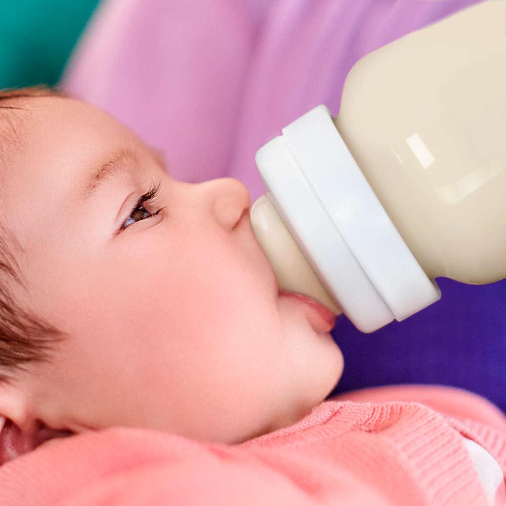 Bình sữa thiết kế cổ điển Philips Avent Classic 260ml - Núm số 2