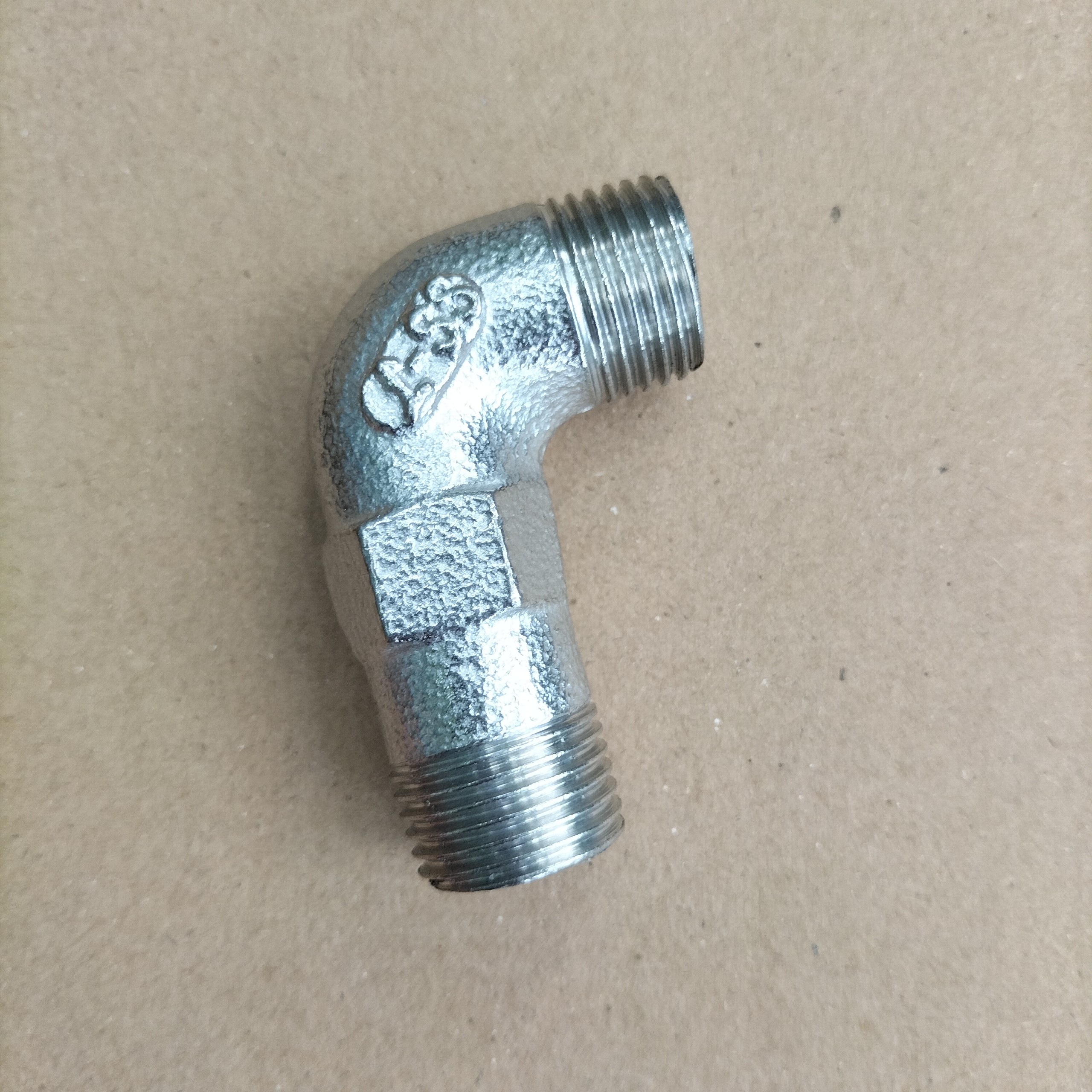 Co ren ngoài, loại ren 21mm