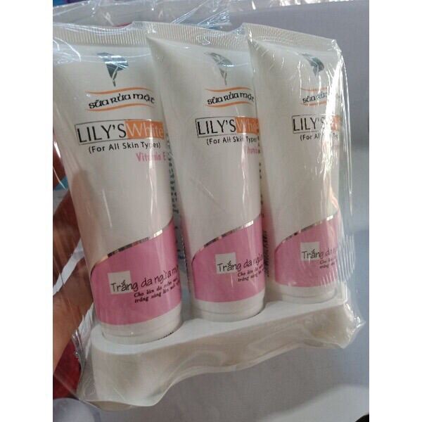 Sữa rửa mặt lyly white trắng da ngừa mụn