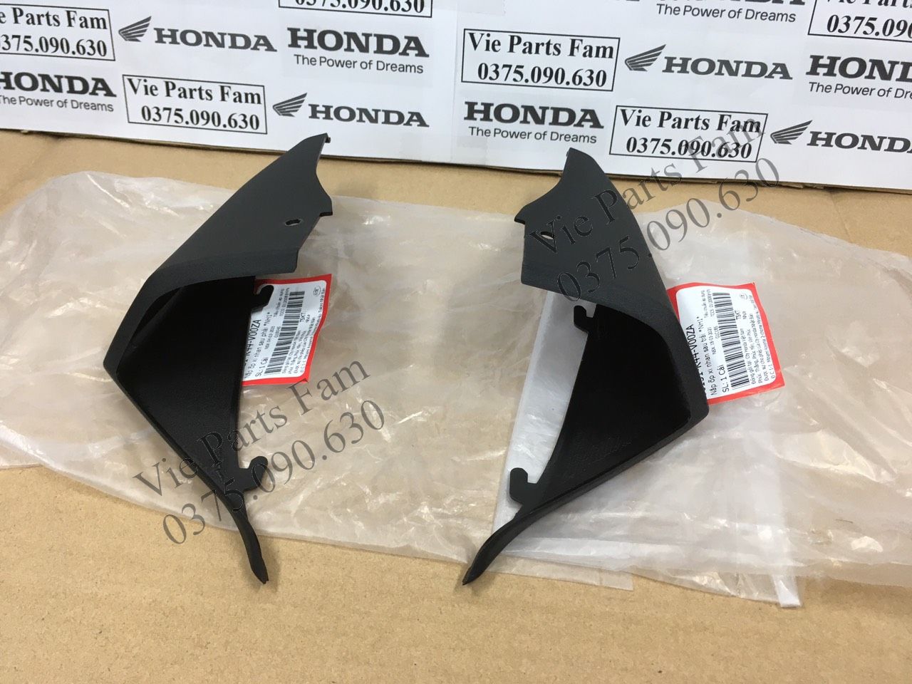 BỘ NẮP NGOÀI ĐÈN HẬU SAU TRÁI PHẢI ĐEN CHO XE VISION 2015-2020 , CHÍNH HIỆU HONDA MOTOR VN