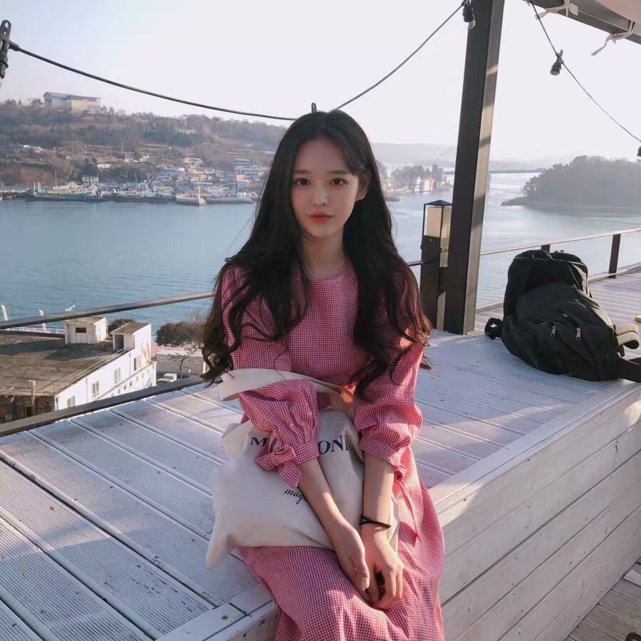 Đầm caro thắt nơ sau cổ điển TTSA0440