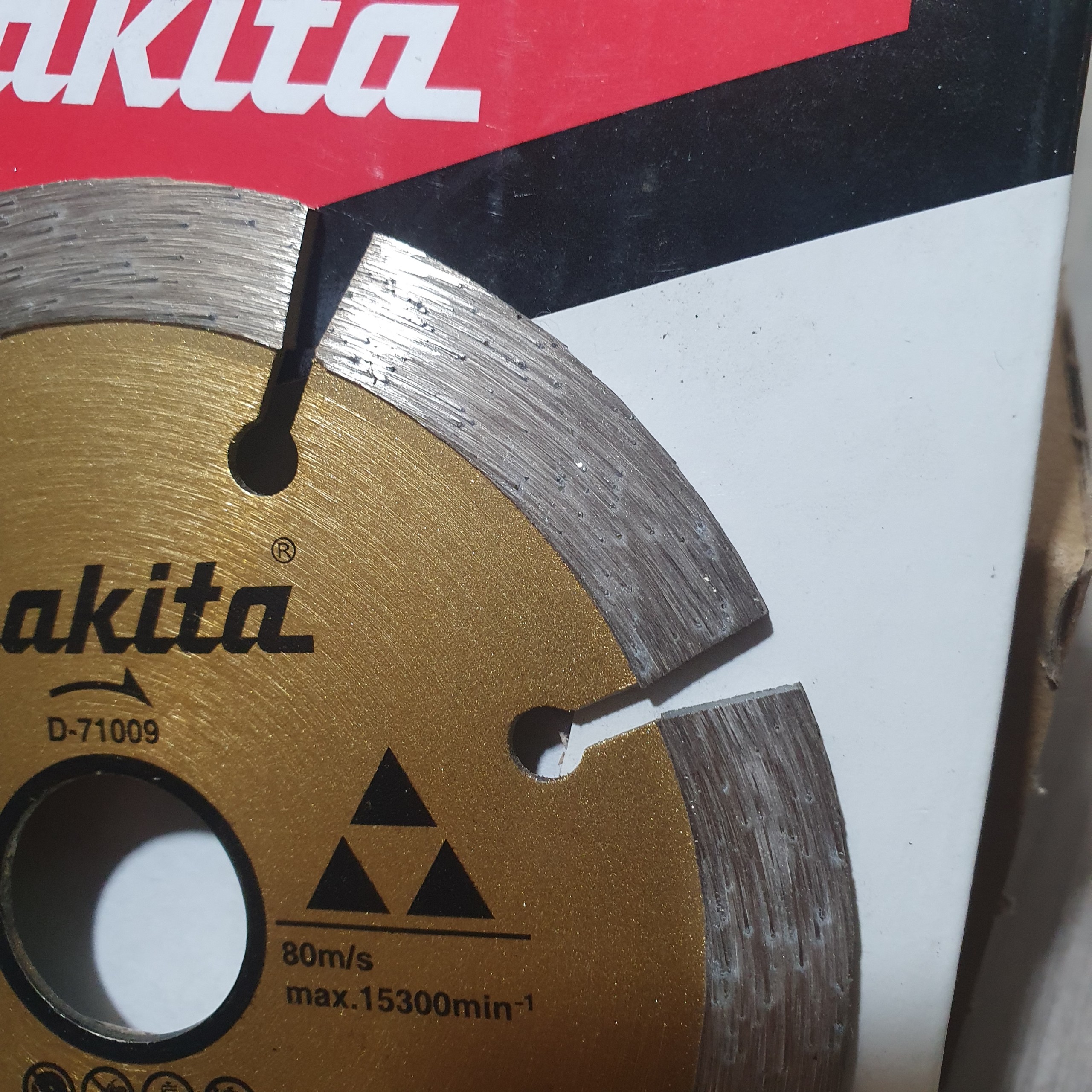 Lưỡi cắt bê tông Makita D-71009 (105mm)