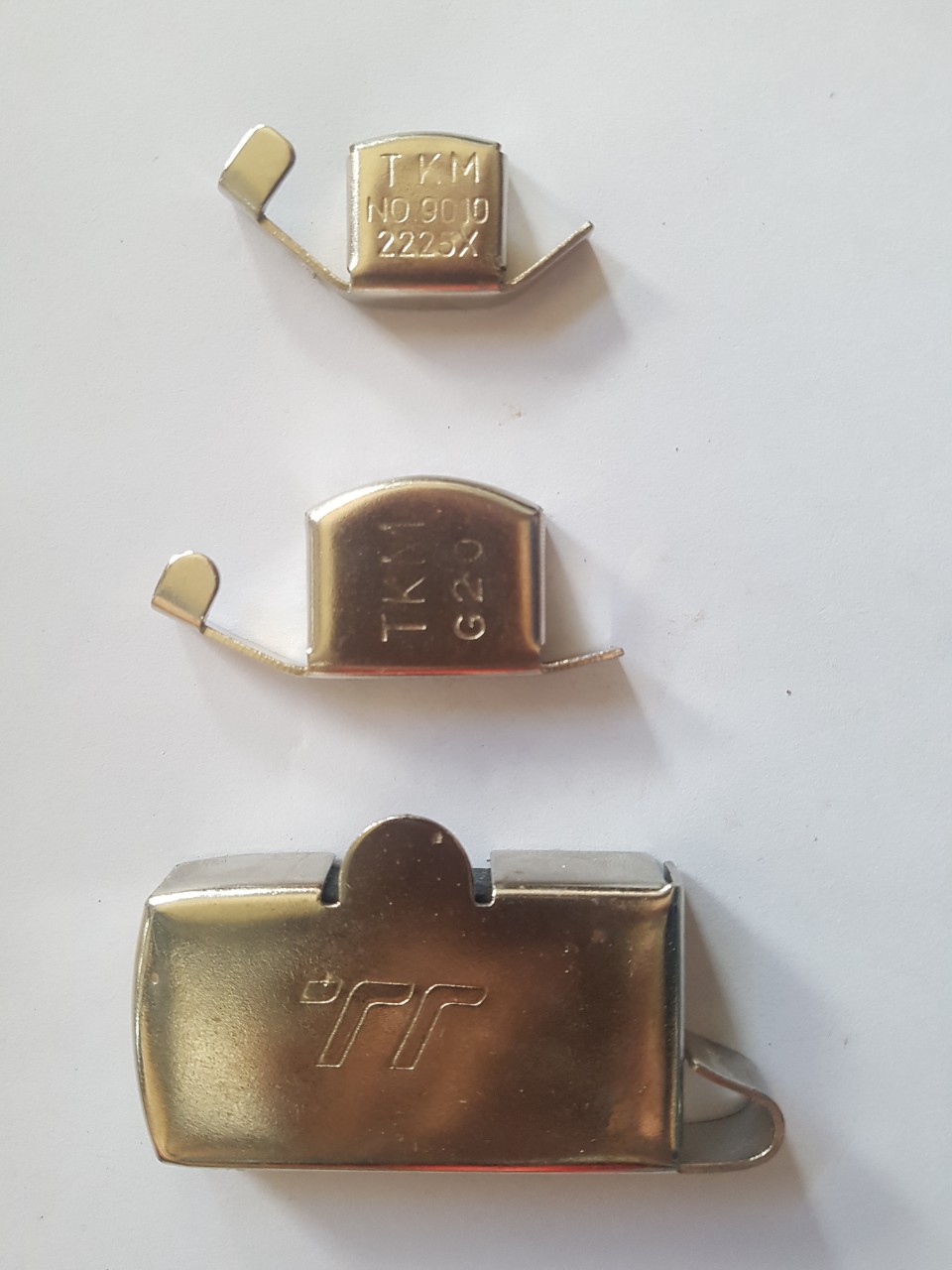 Nam châm canh lề vải, Cữ hít