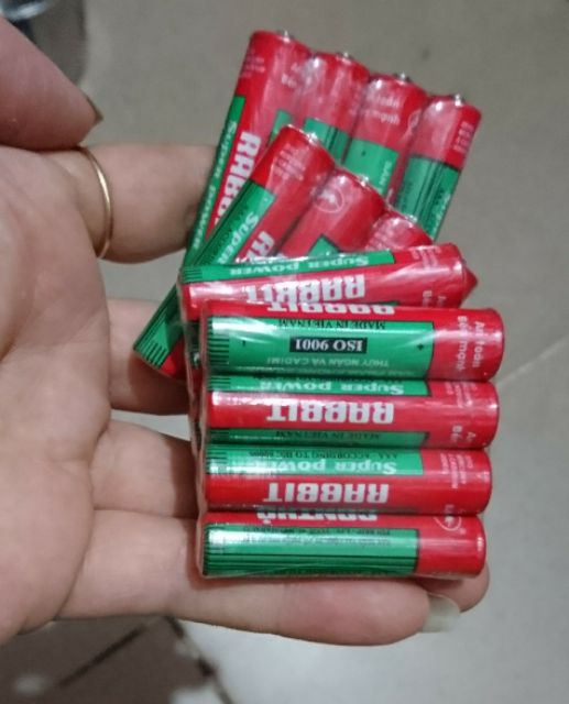 Pin tiểu con thỏ vỉ 4 viên
