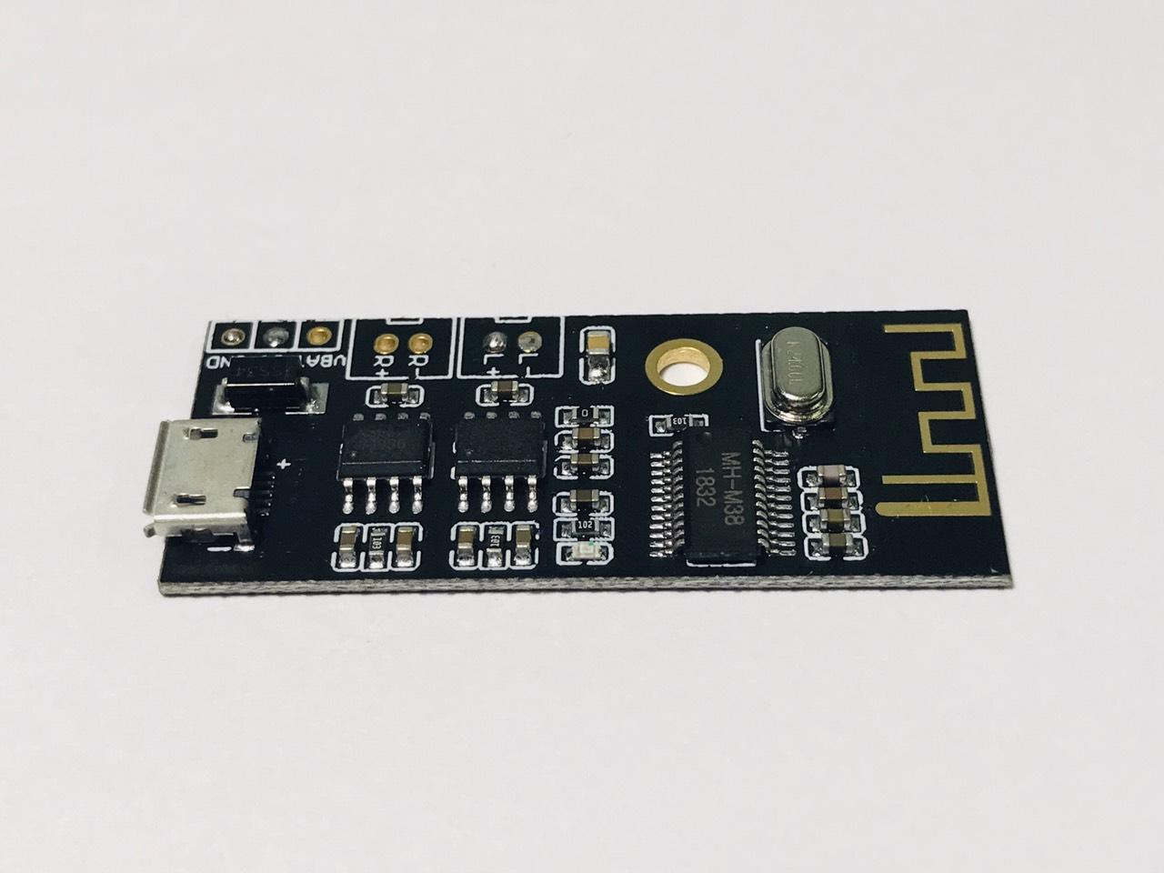 Mạch khuếch đại âm thanh 2x3W Bluetooth 4.2 - M38