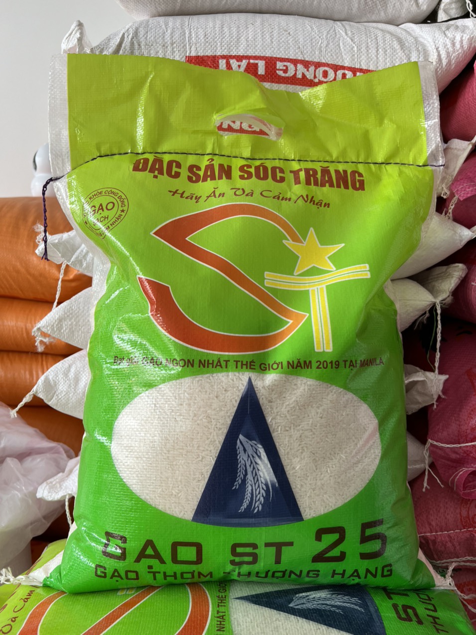 Gạo đặc sản Sóc Trăng ST25 10kg