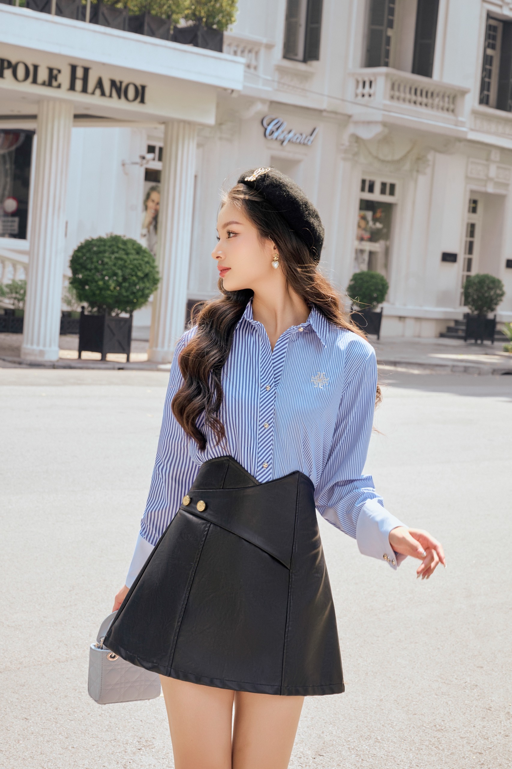 Polly Shirt- Áo Sơ Mi Kiểu Nữ Màu Trắng, Xanh, Kẻ Sọc Tay Dài Form Vừa Công Sở Thêu Logo Cổ Tay Gập Gấu Đi Làm, Đi Học