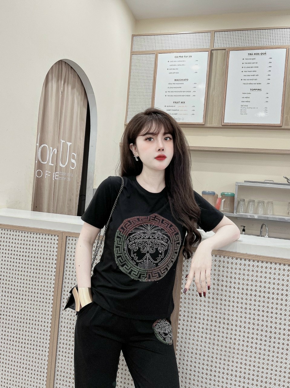 Đồ bộ thun cotton đính đá họa tiết (3 màu: đen, đỏ, cam)