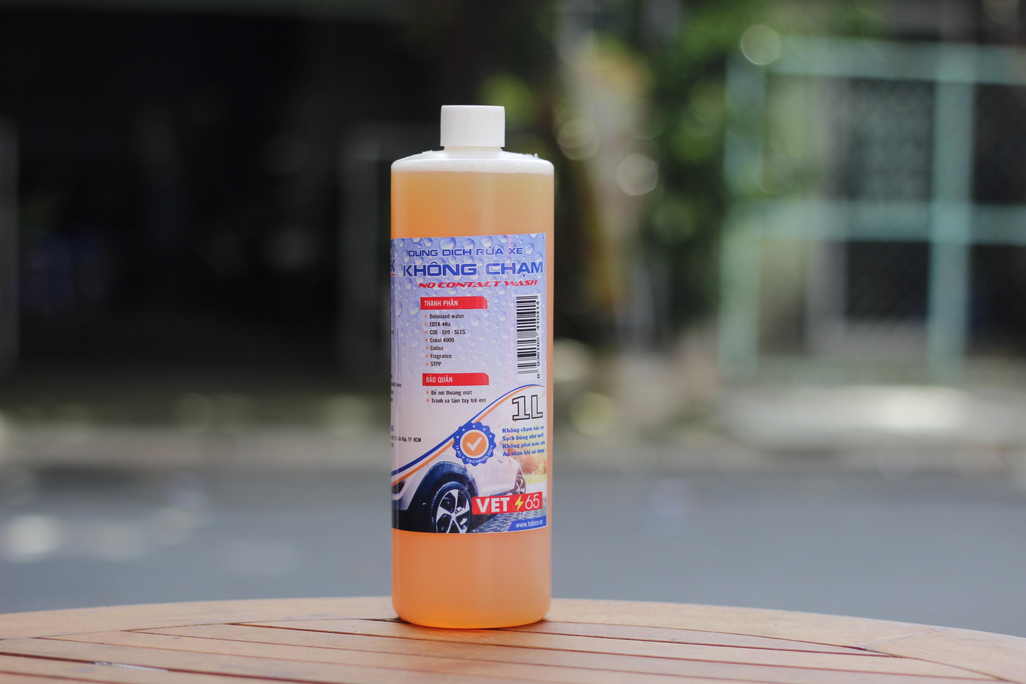 Dung dịch rửa xe không chạm Ventek VET65 chai 1 lít (BIO25)