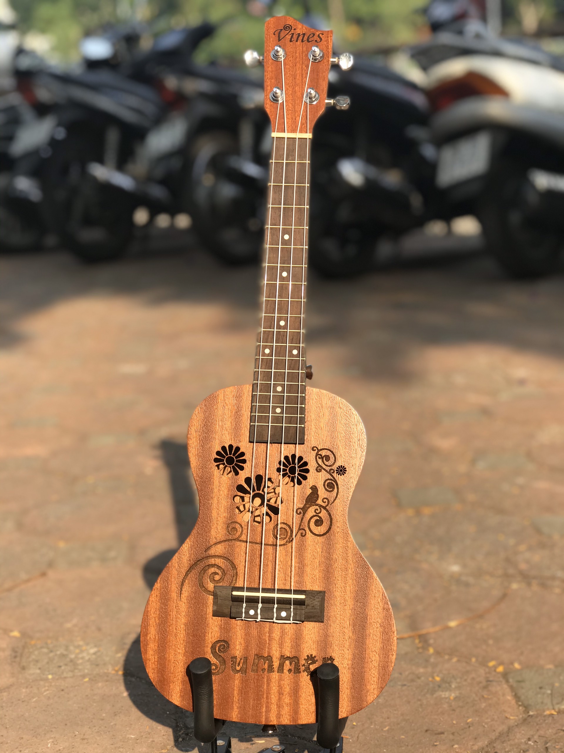 Bộ đàn ukulele uk24-45 + bao đàn ukulele u11-24