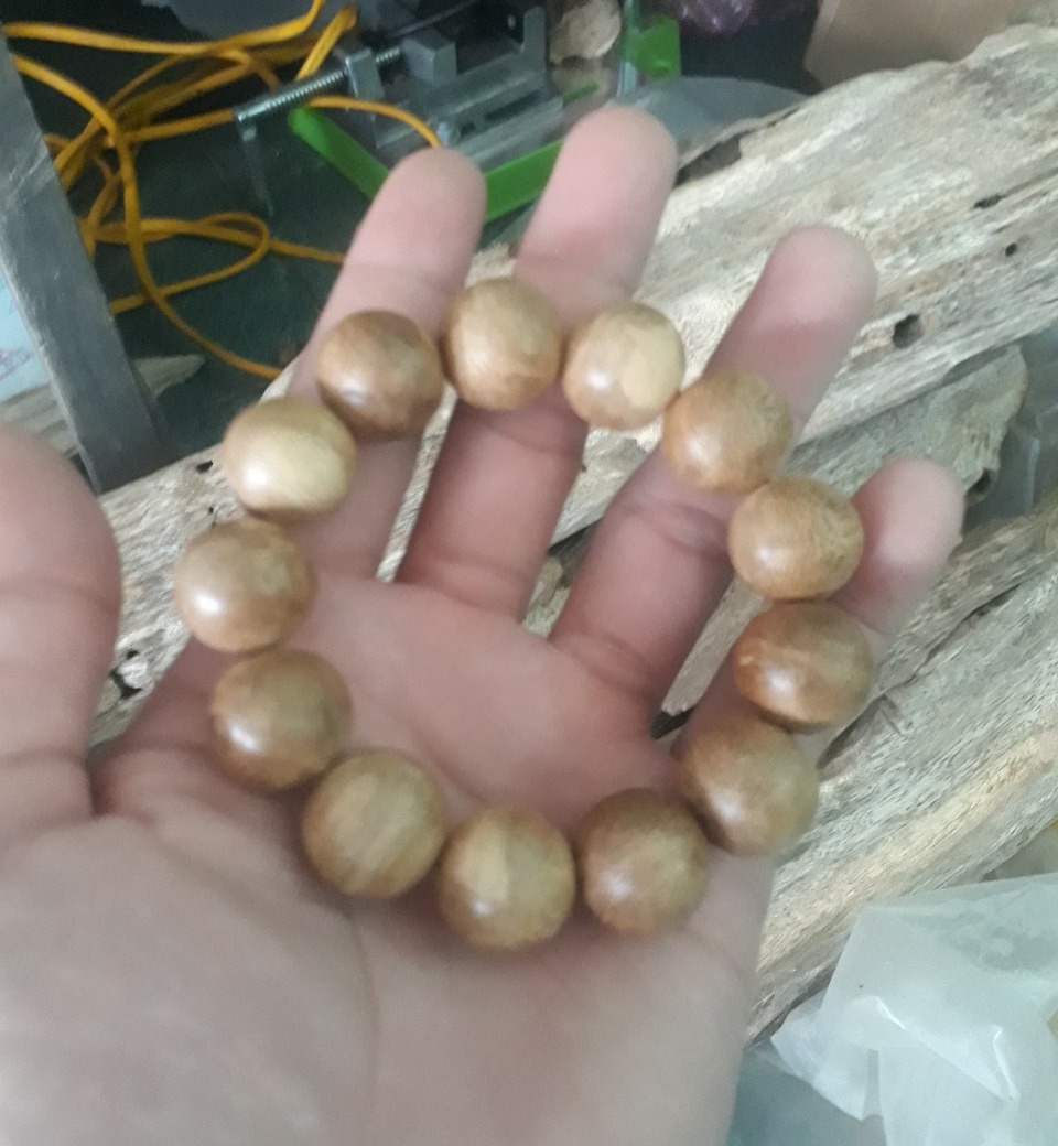 [HCM]vòng tay trầm hương tốc bông