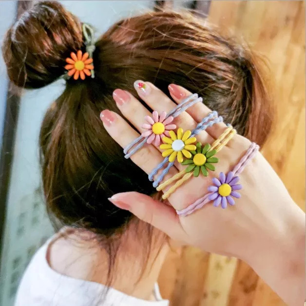 Dây Thun Cột Tóc Đính Bông Cúc Màu Ngẫu Nhiên
