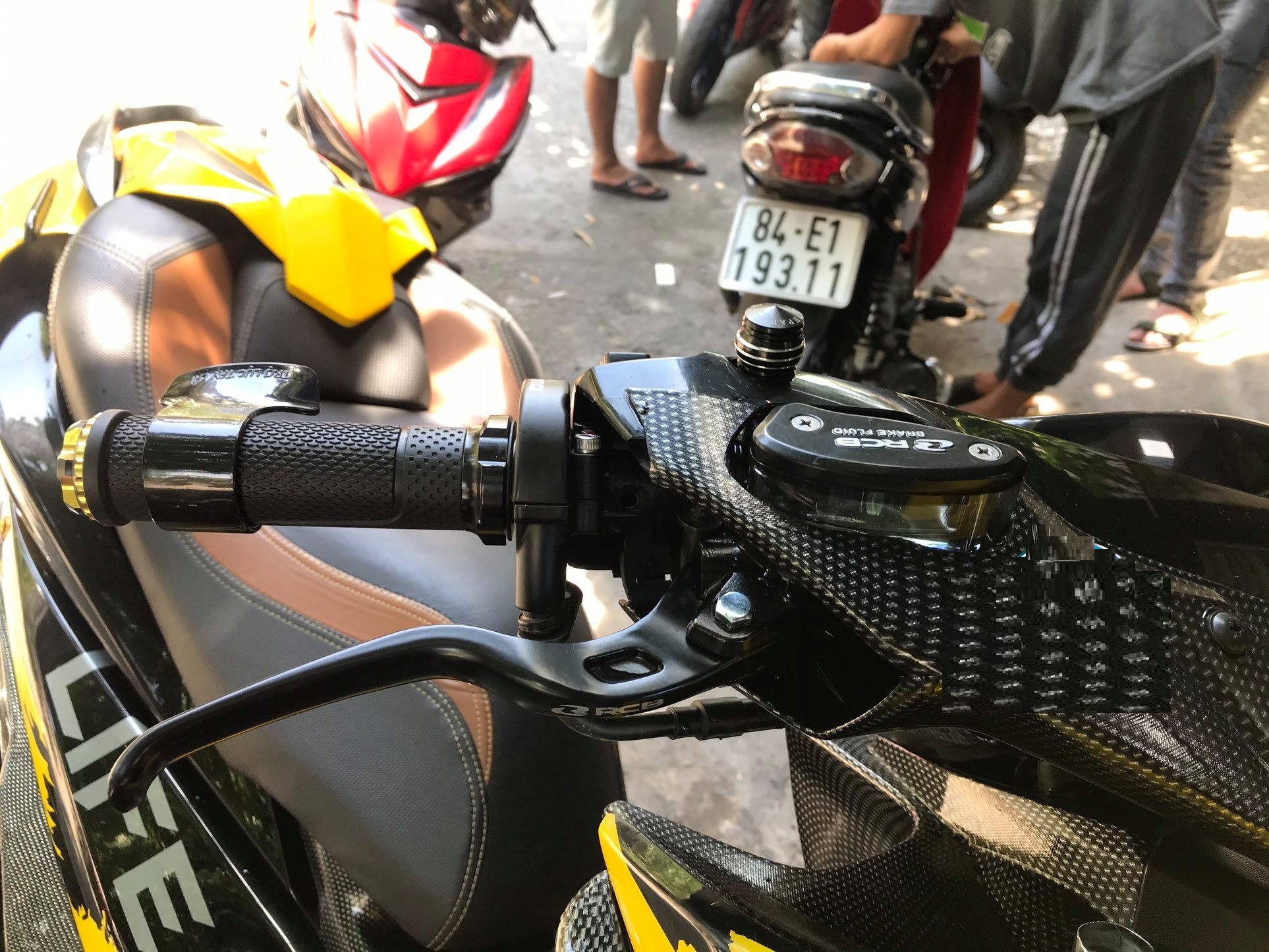 TAY THẮNG BÌNH DẦU LIỀN RACING BOY - TRÁI HOẶC PHẢI