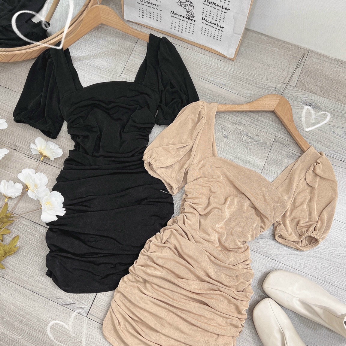 Đầm body nhún cổ U