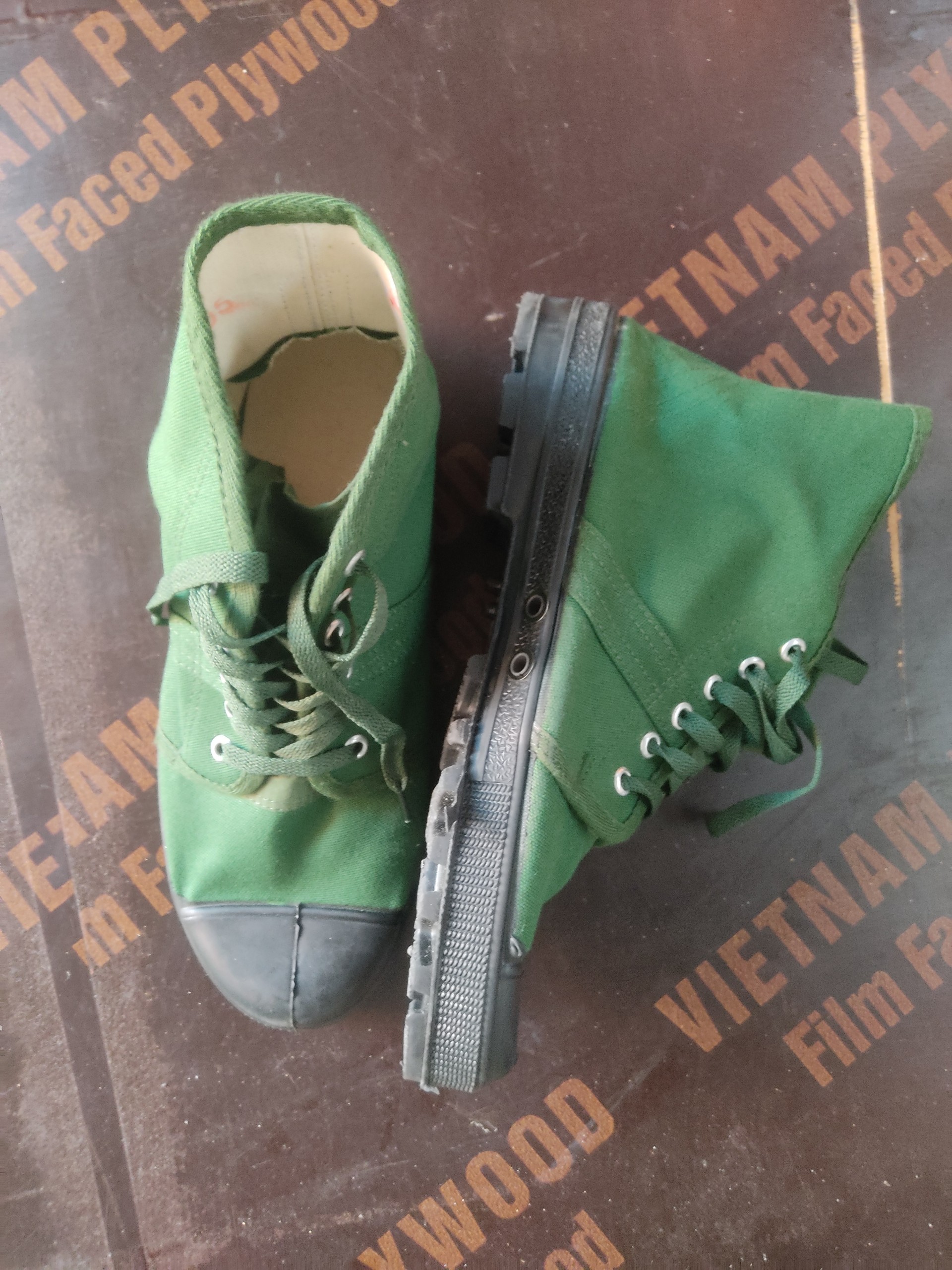 Giày vải BHLĐ cao cổ