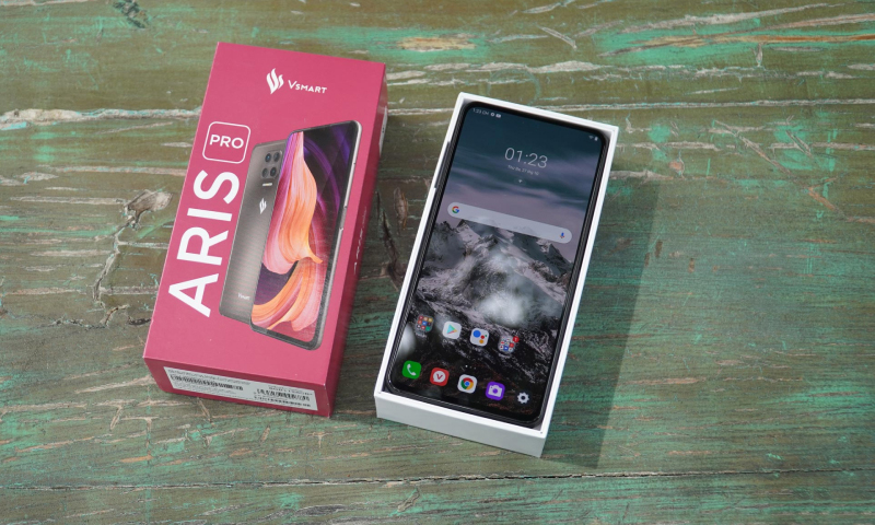 Điện thoại Vsmart Aris (8GB/128GB)- Hàng chính hãng