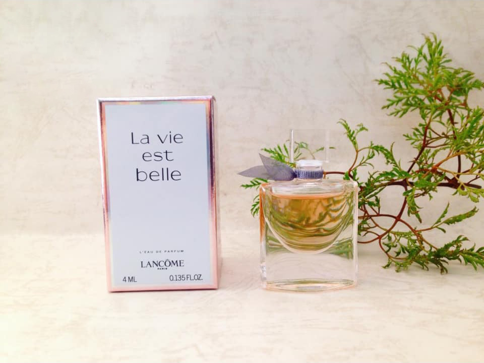 Nước hoa nữ LANCOME La Vie Est Belle Eau De Parfum 4ml