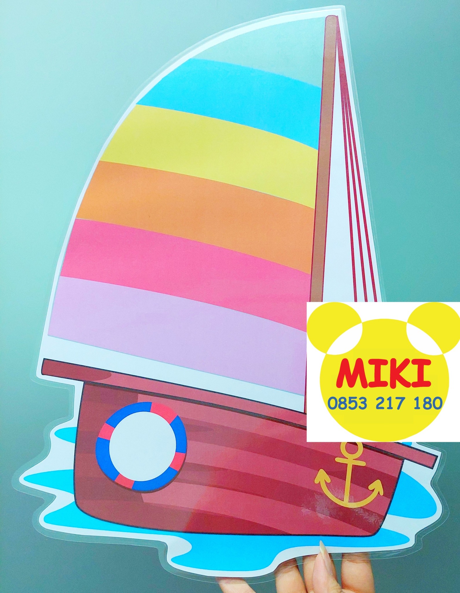 THUYỀN BUỒM SẮC MÀU