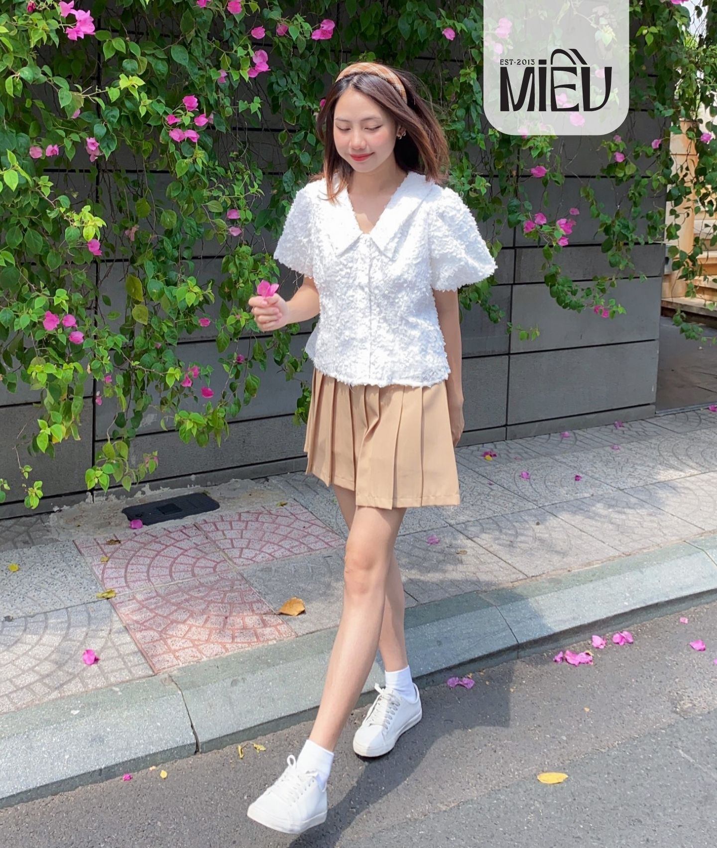 Chân váy ngắn xếp li Tinit Skirt