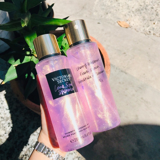 [HCM]Xịt thơm ánh nhũ Body Mist Victoria’s Secret Love Spell Shimmer 250ml cam kết sản phẩm đúng mô tả chất lượng đảm bảo