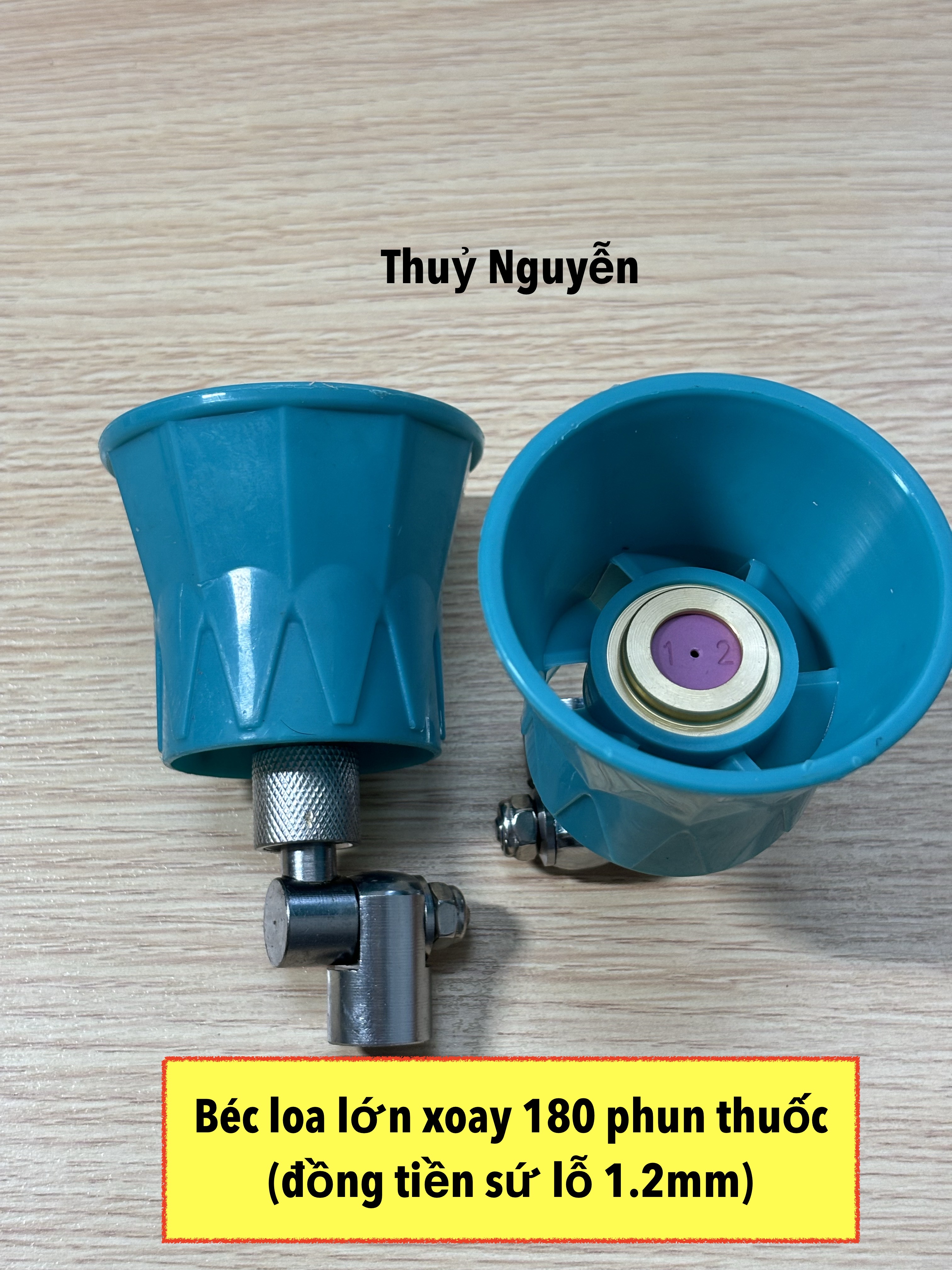 Béc loa xoay 180 độ (đồng tiền sứ lỗ 1.5mm và 1.2mm) phun xịt thuốc