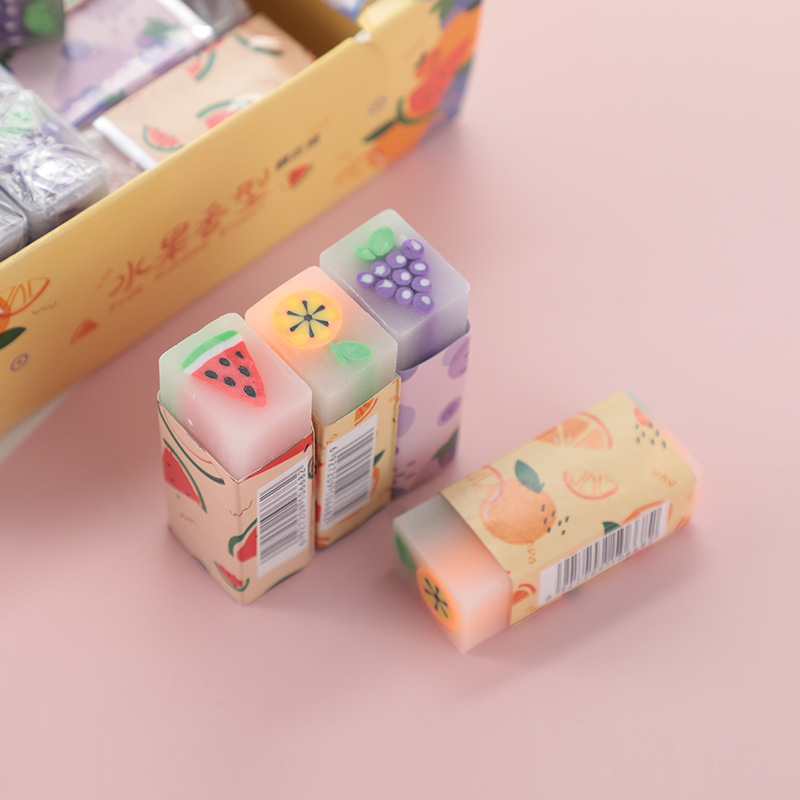 Set 2 cục gôm mềm 2B hình hoa quả có mùi thơm