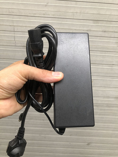 Switchinh Adapter nguồn 51V 1.25A