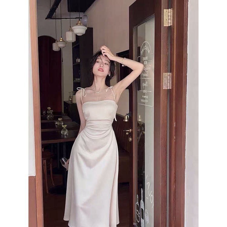 Đầm Váy Lụa Mềm Mại Khoét Eo Cột Dây Dự Tiệc Dạo Phố BY8458