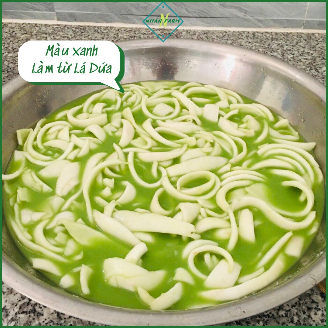 Mứt dừa non mềm dẻo nhà làm - Đặc sản Bến Tre