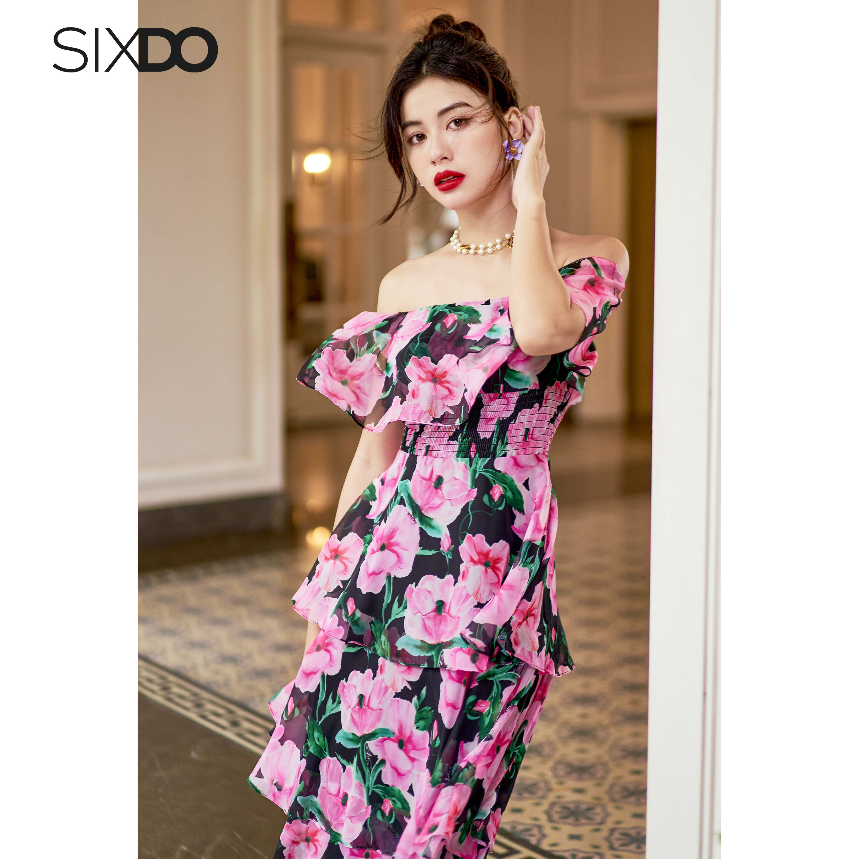 Đầm voan hoa trễ vai xếp tầng SIXDO (Black Cherry Blossom Midi Voile Dress)