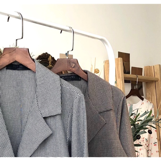 Blazer trơn kẻ basic