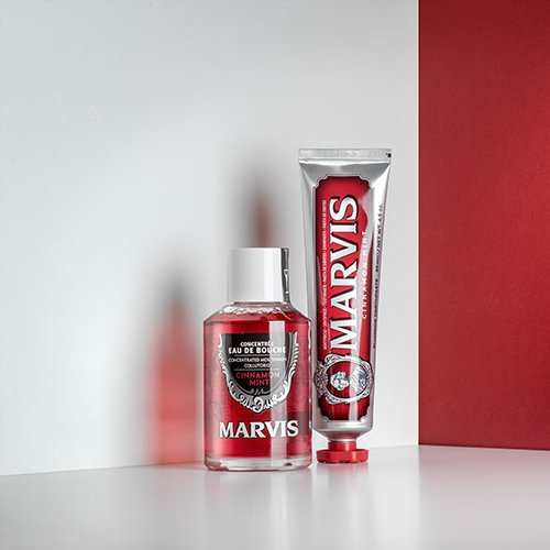 Kem Đánh Răng MARVIS Cinnamon Mint 85ML