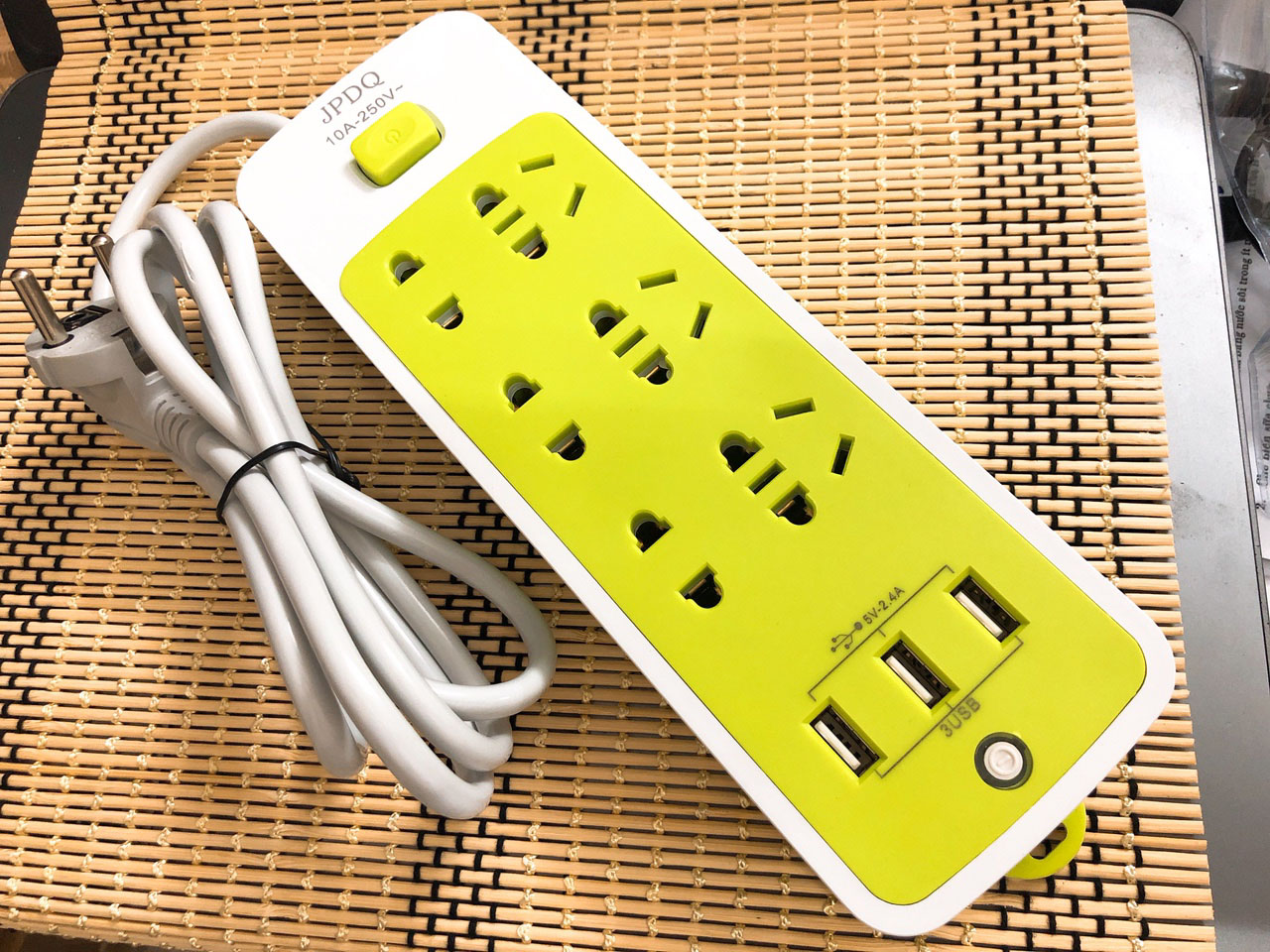 Ổ Cắm Điện Có 3 Cổng Usb Đa Năng Nhiều Màu