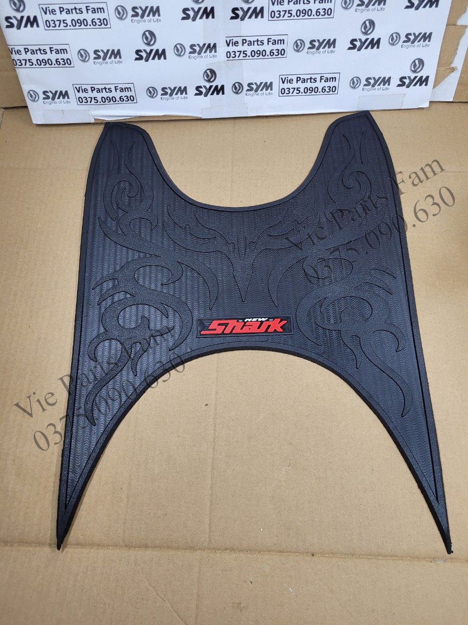 Thảm cao su sàn chân Shark 50cc SYM 2023