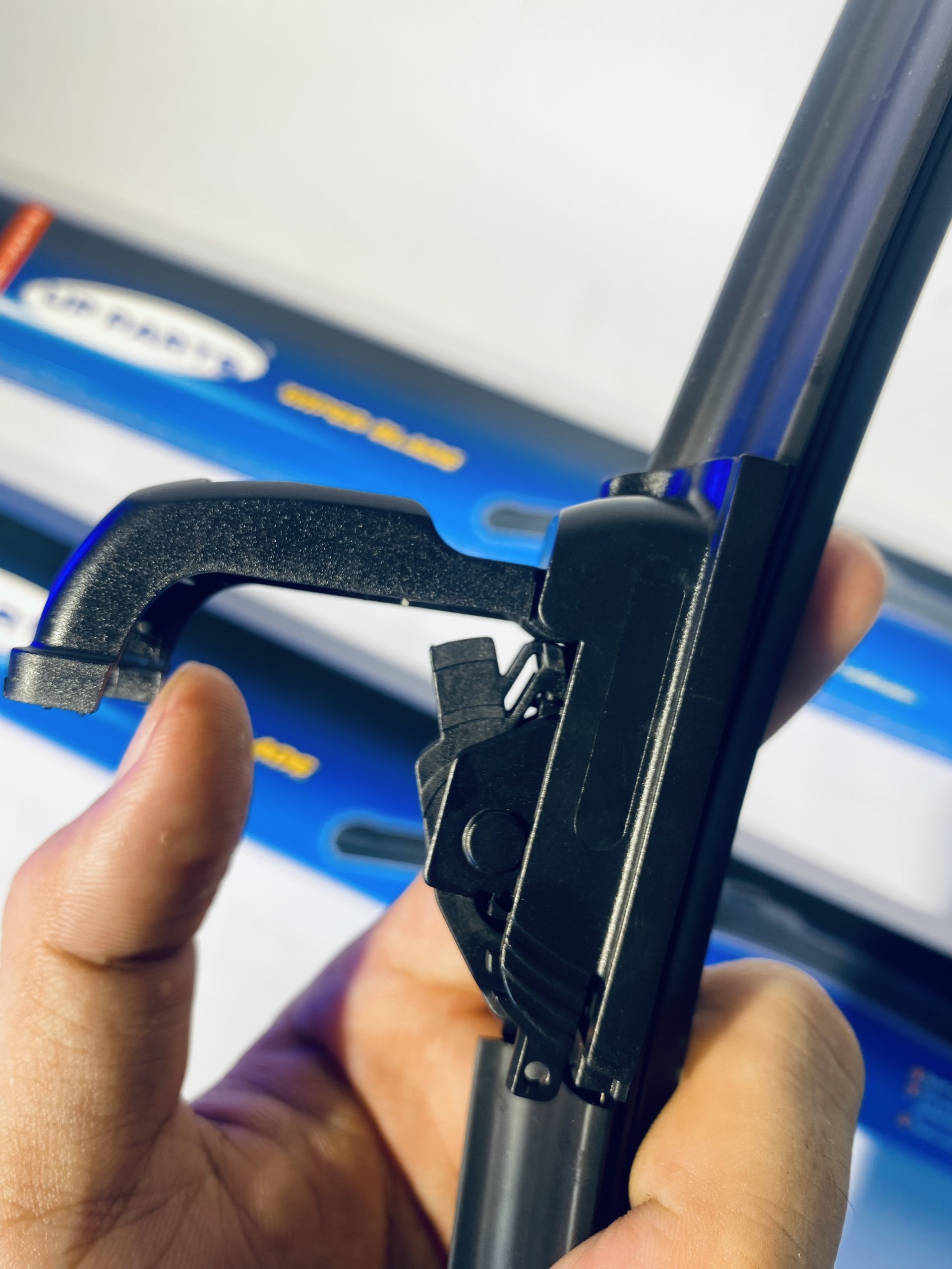 Isuzu MU-X silicone rain wiper