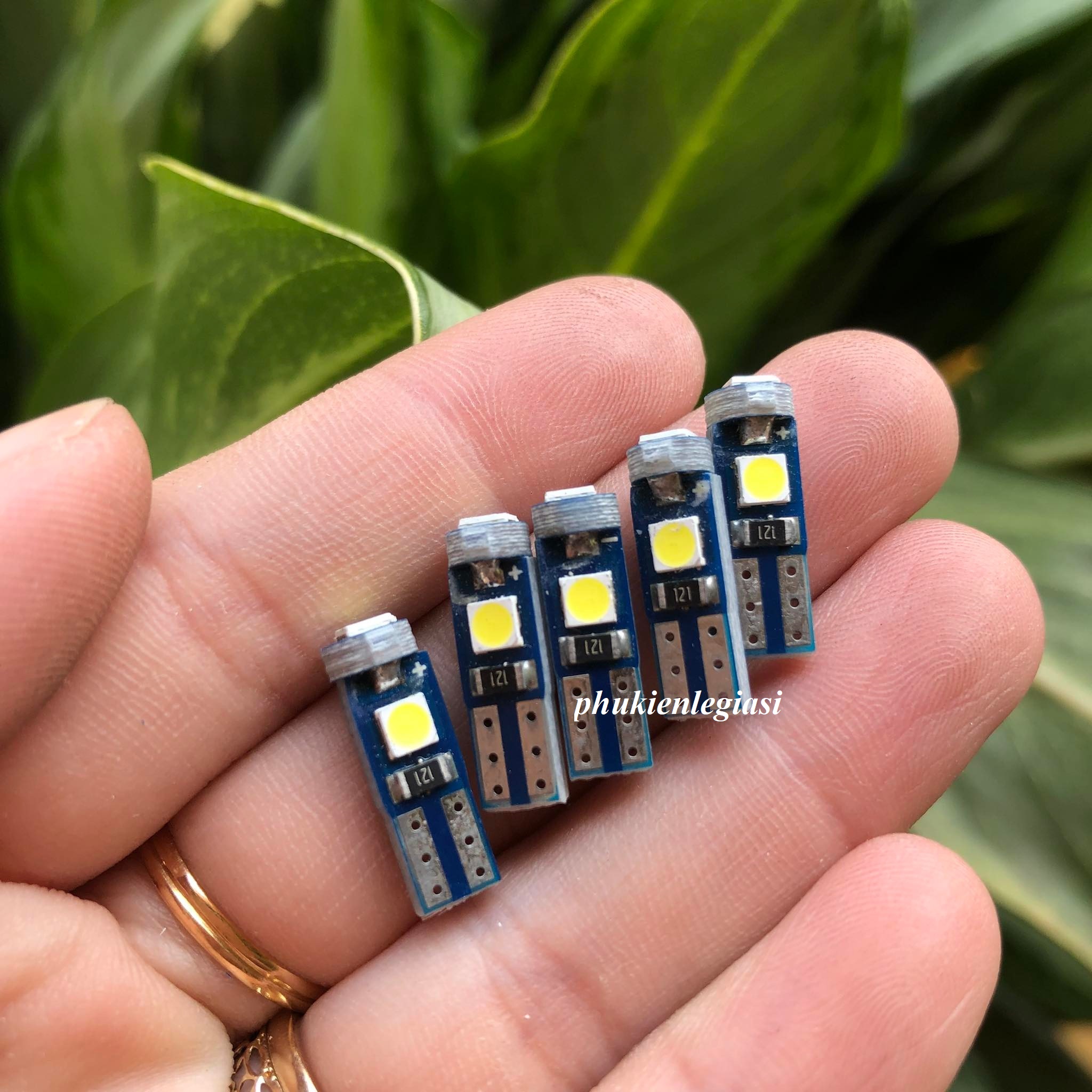 Đèn led t5 chip 3030 3smd
