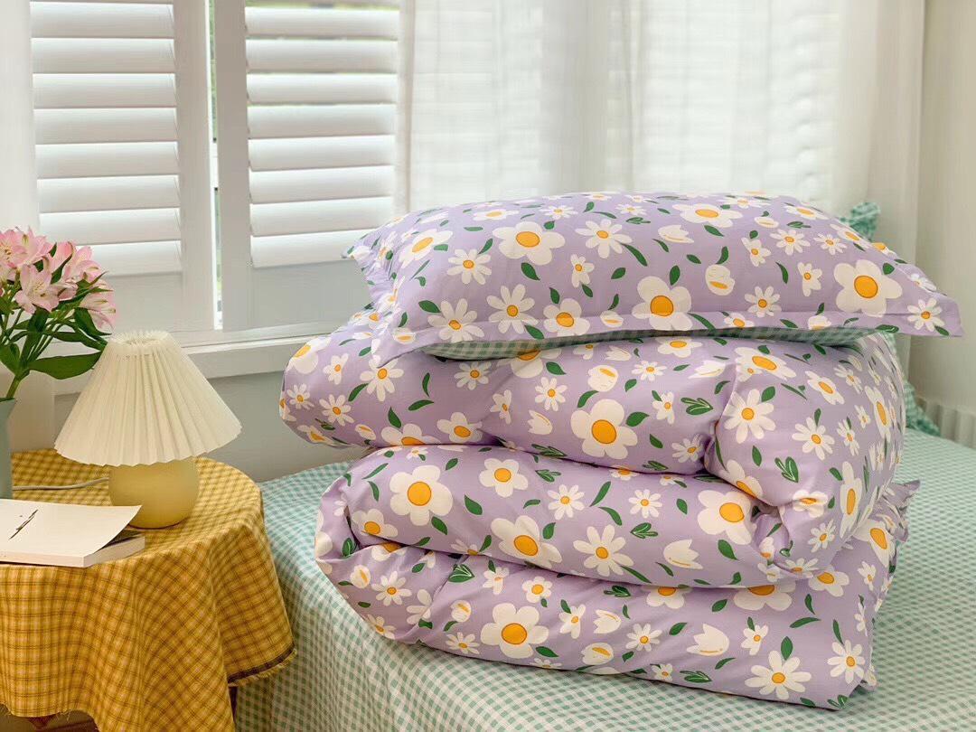 Trọn Bộ 4 Món Chăn Ga Gối Cotton Poly Nhập Mẫu HOA TÍM MỘNG MƠ