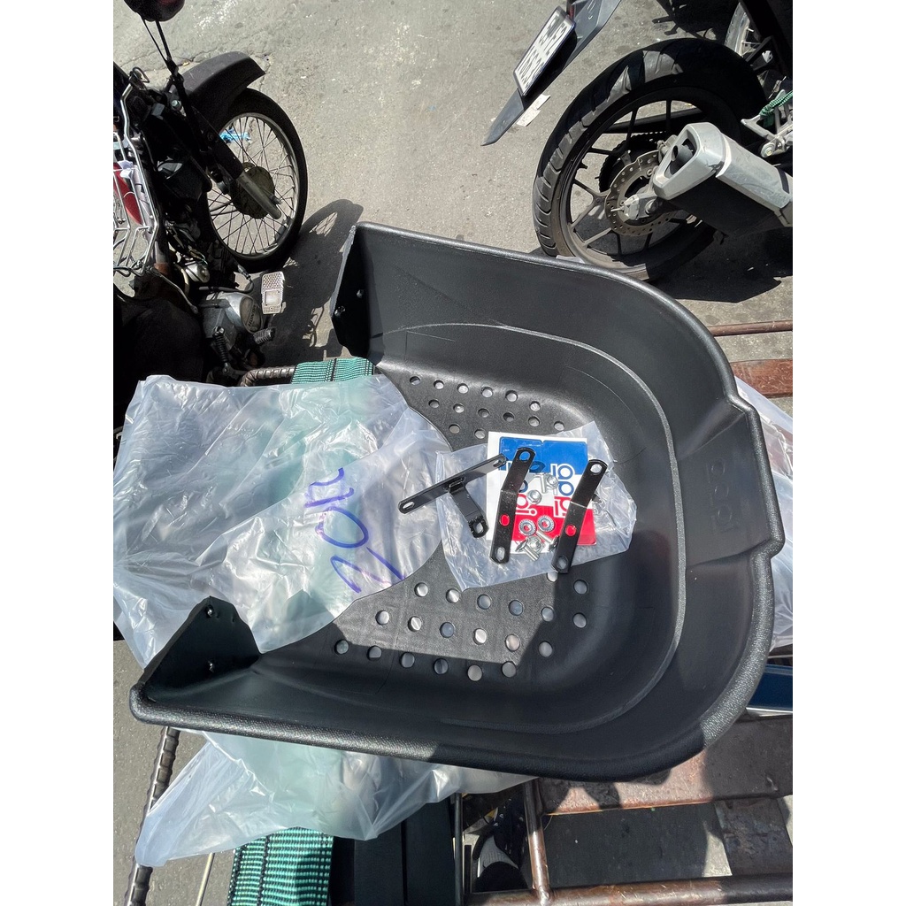 Rổ Appi giữa baga xe Exciter 135-2010.