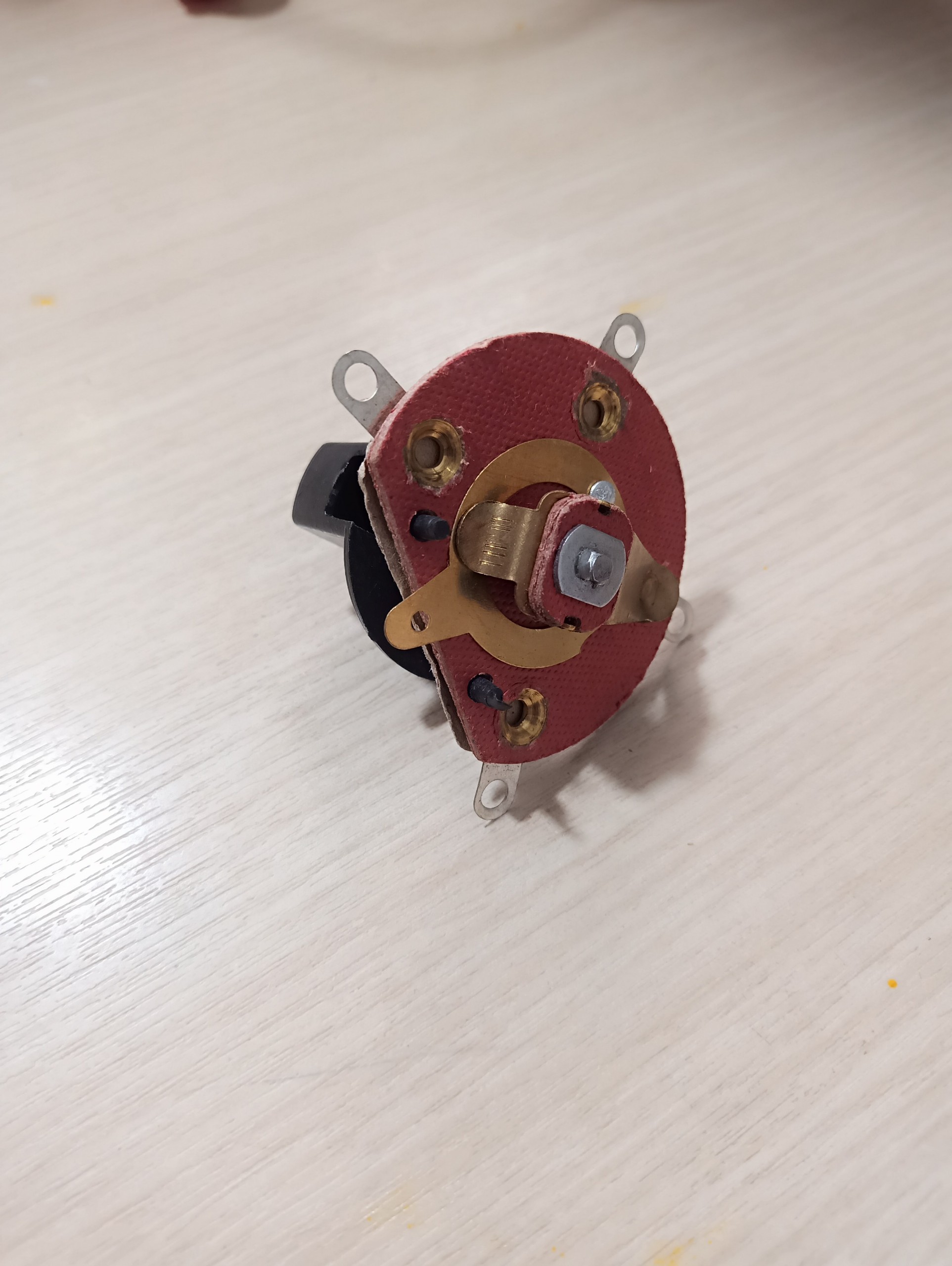 Screw knob volume, Galet 6ly