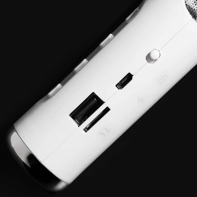 Loa bluetooth tai nghe khổng lồ độc đáo