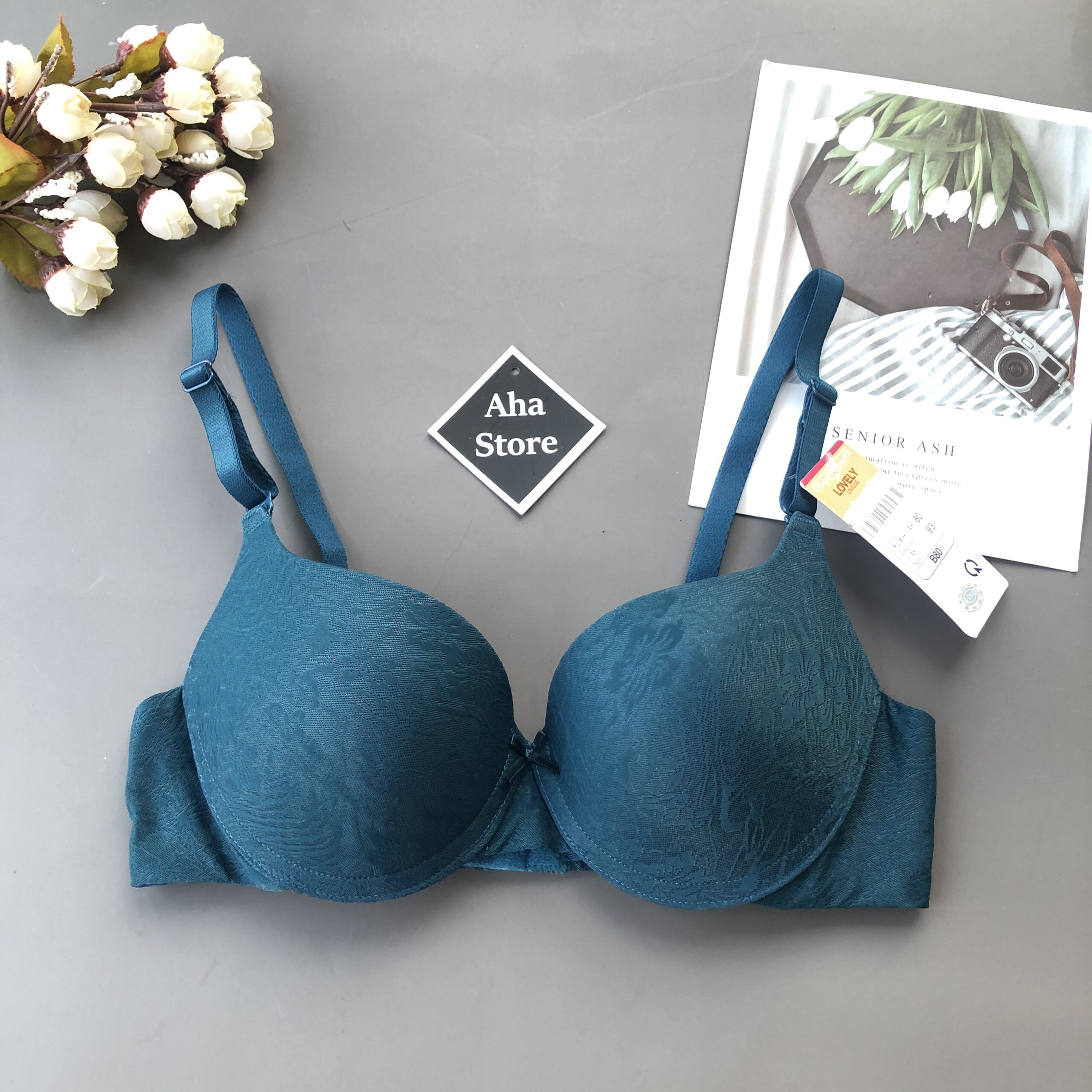 Áo ngực lovely chần bông ép mút vừa trơn dây trơn l176f