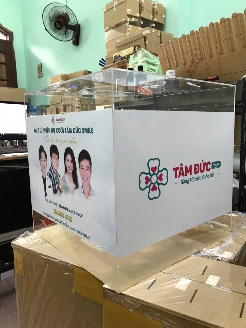 Hòm Phiếu Mica,Thùng bốc thăm, Đủ size, chất lượng, giá rẻ
