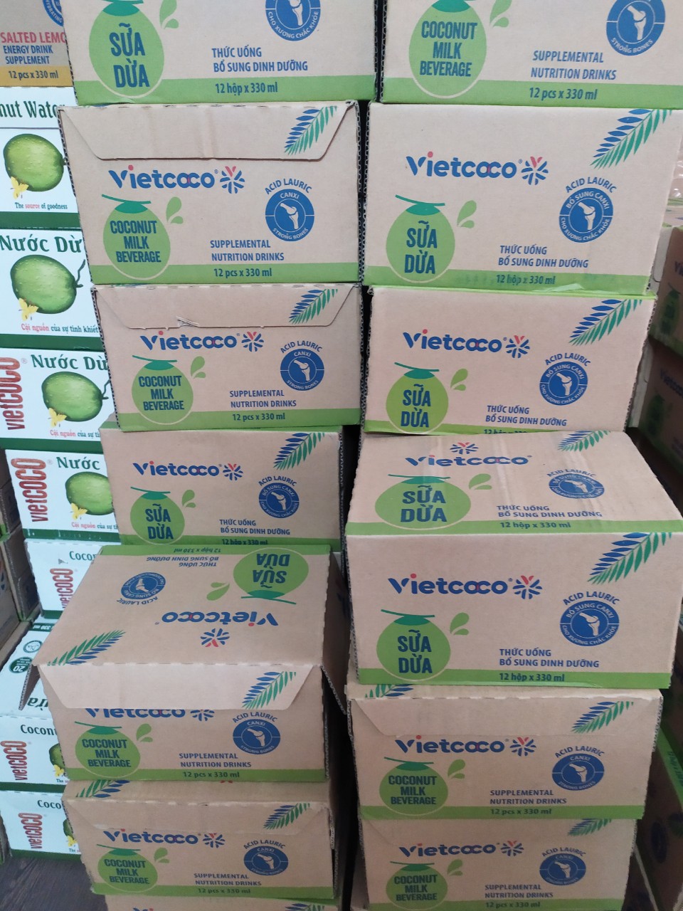 Sữa Dừa Nguyên Chất VietCoCo Hộp 330ml