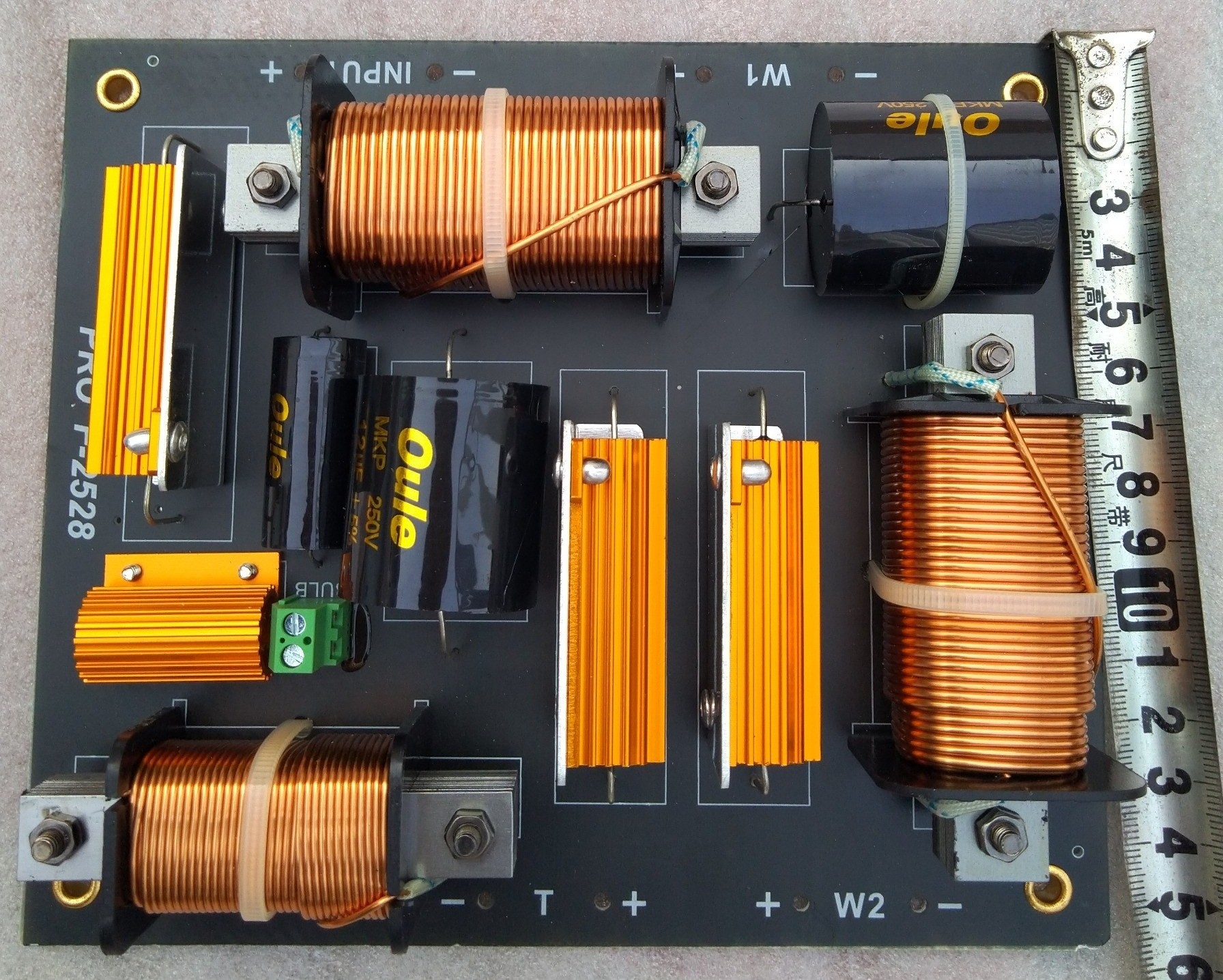 PHÂN TẦN FULL ĐÔI CÔNG SUẤT LỚN PRO F2528 - GIÁ 2 MẠCH