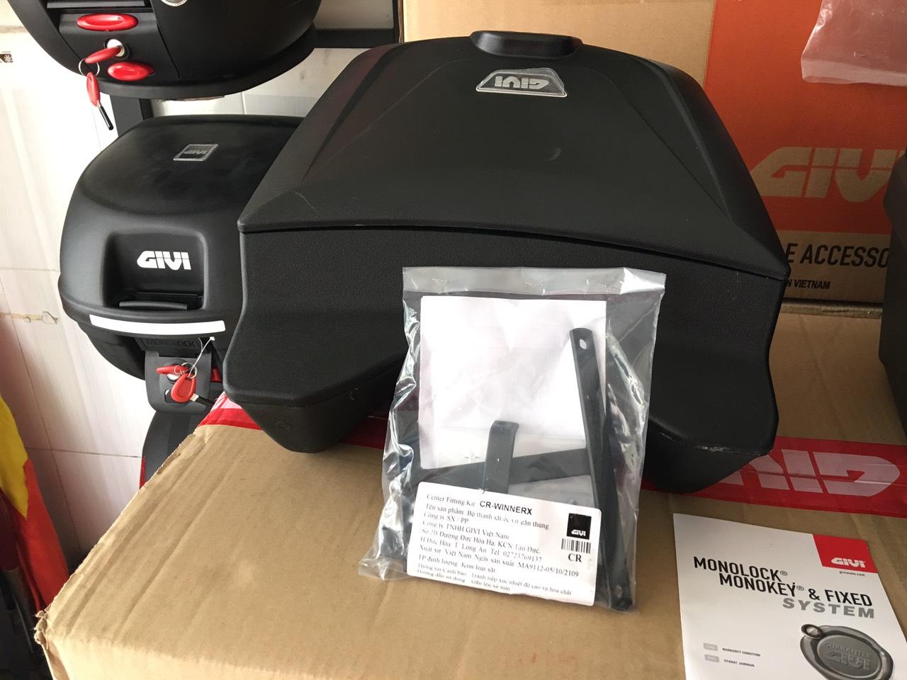 Thùng giữa Winner X, thùng Givi G10N kèm bát gắn Winner X, V2, V3, hàng givi chính hãng, bảo hành 2 năm