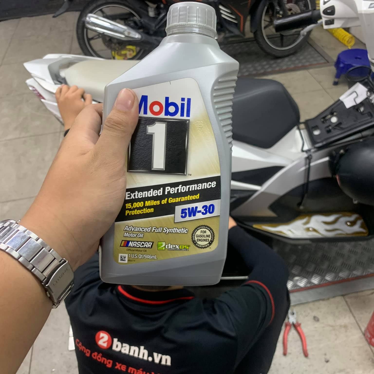 Nhớt Mobil 1 5W30 1L nhớt tổng hợp cao cấp cho xe tay ga (900002)