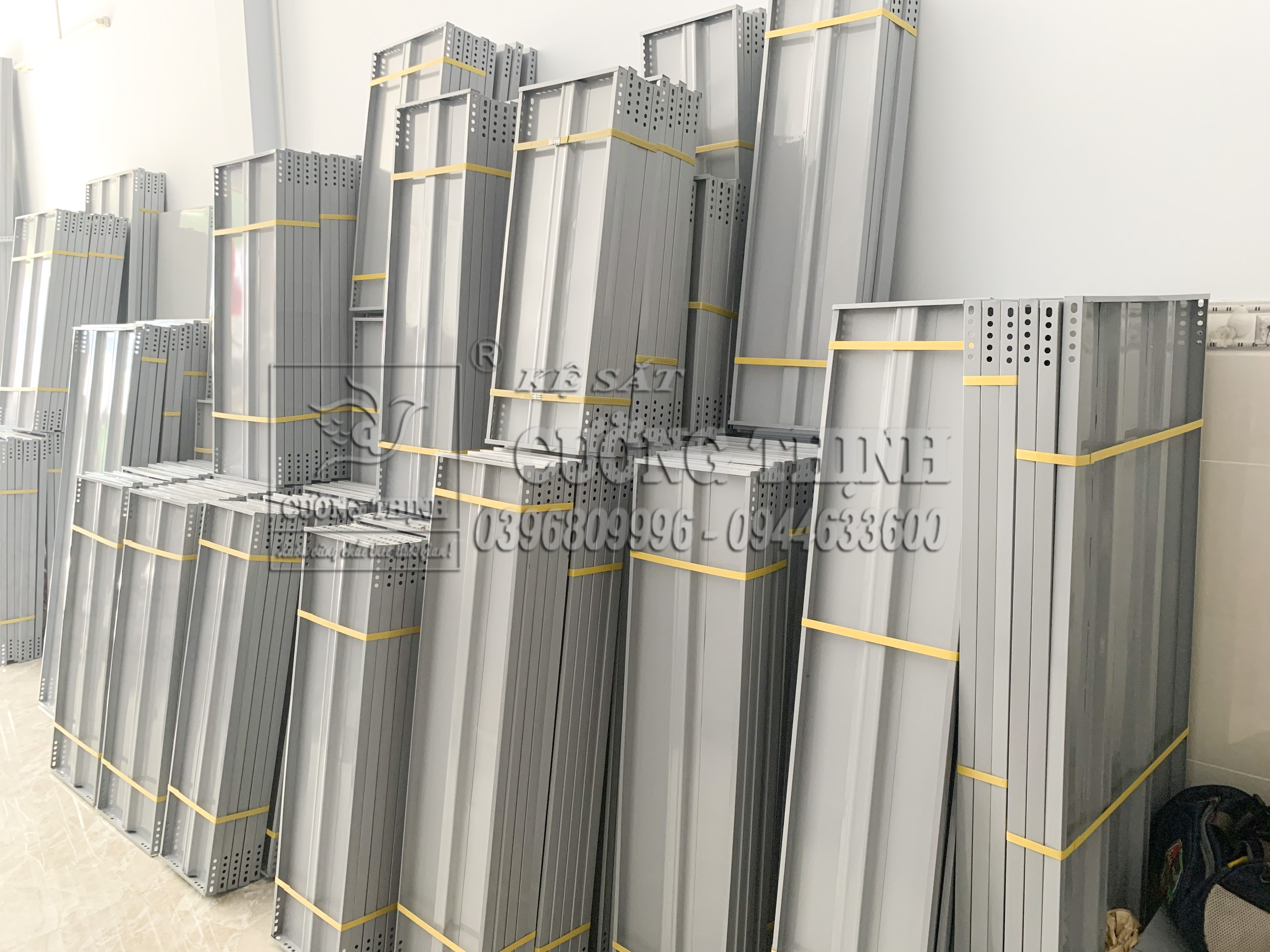 Mâm sắt dài 80cm x rộng 40cm - Lắp ráp kệ sắt đa năng