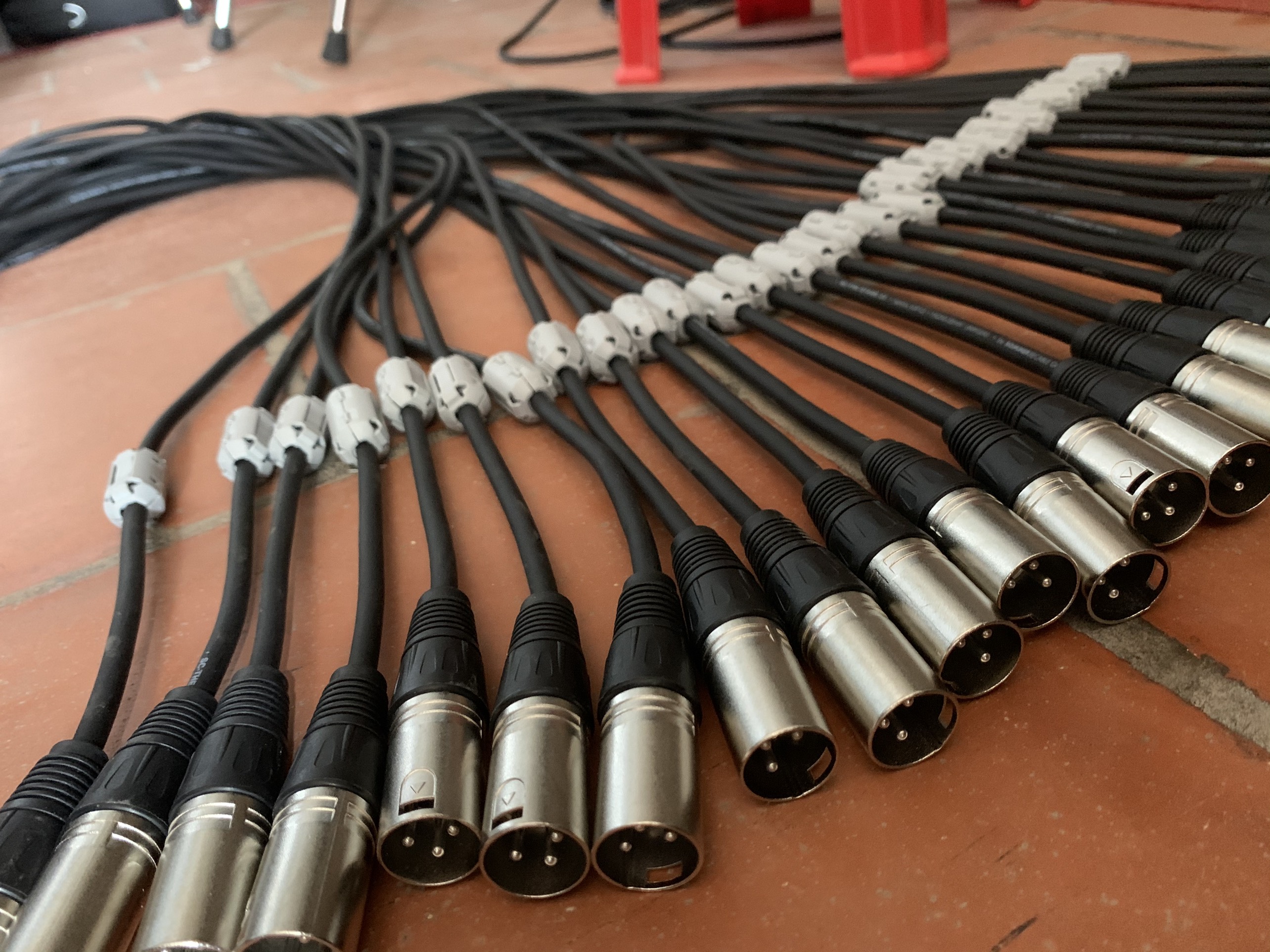 Cục Lọc Nhiễu Tín Hiệu