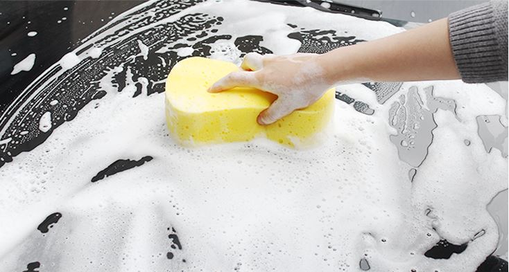 Bọt biển rửa xe ô tô